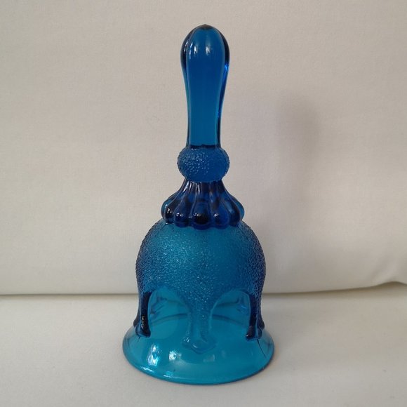 Vintage Fenton (?) Blue Glass Bell in Excellent Condition - Picture 1 of 4